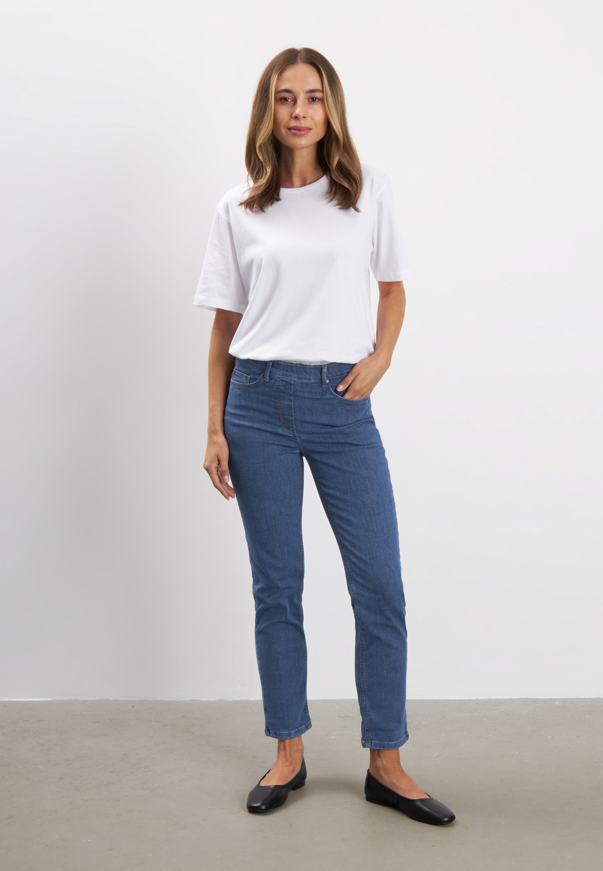 LAURIE  Hannah Regular - Extra Short Length Trousers REGULAR 49401 Blue Denim