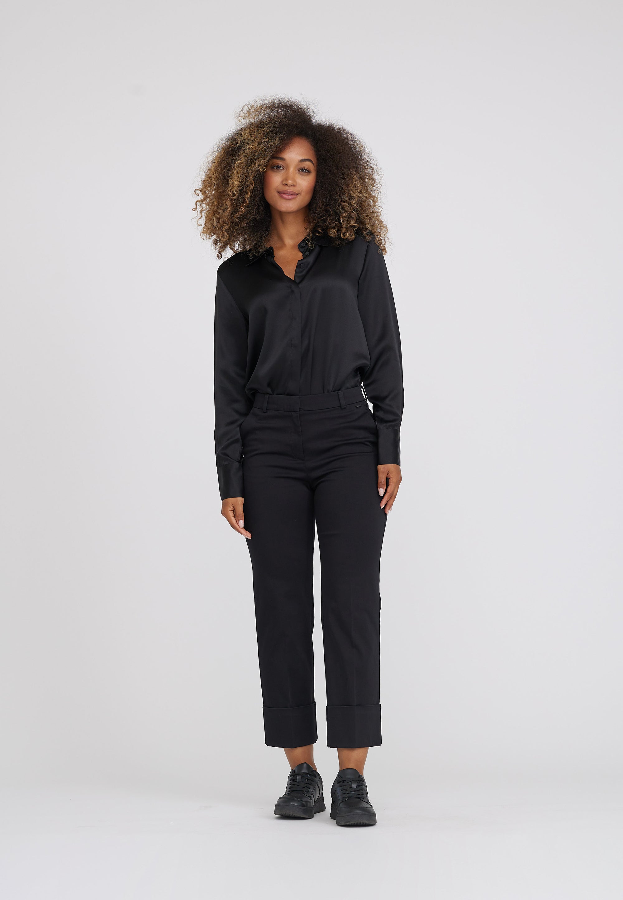 LAURIE Judy Turn-Up Straight Crop Trousers STRAIGHT Schwarz