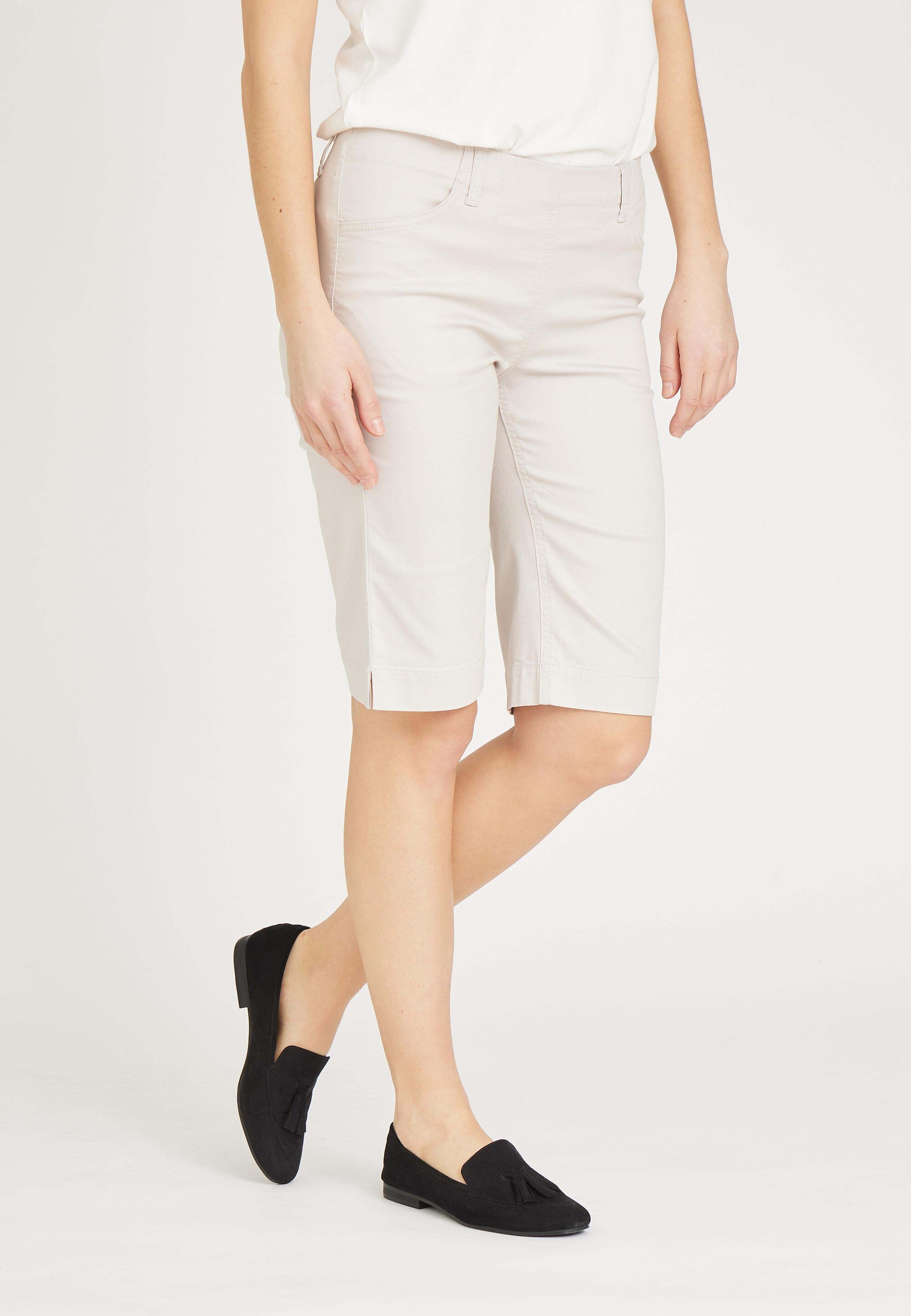 LAURIE  Kelly Regular Shorts Regular Grau sand