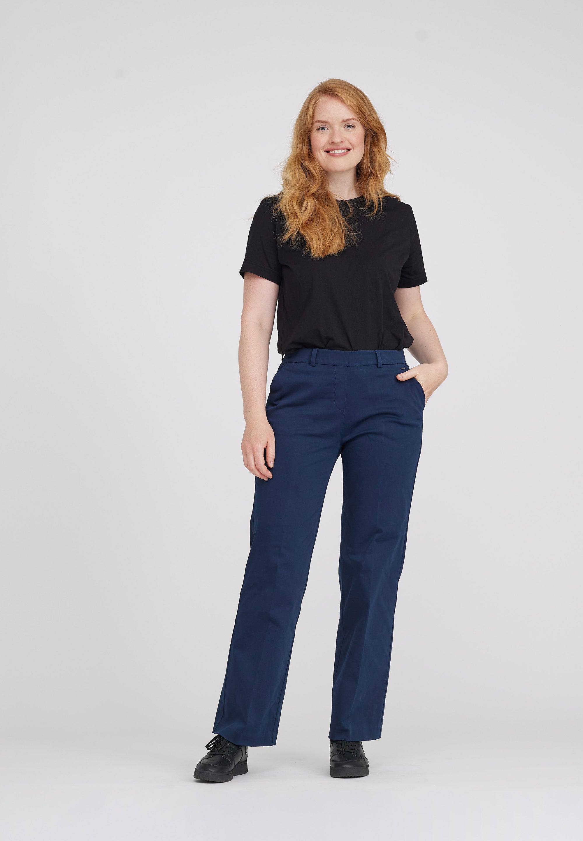 LAURIE Phoebe Loose - Medium Length Trousers LOOSE Marine