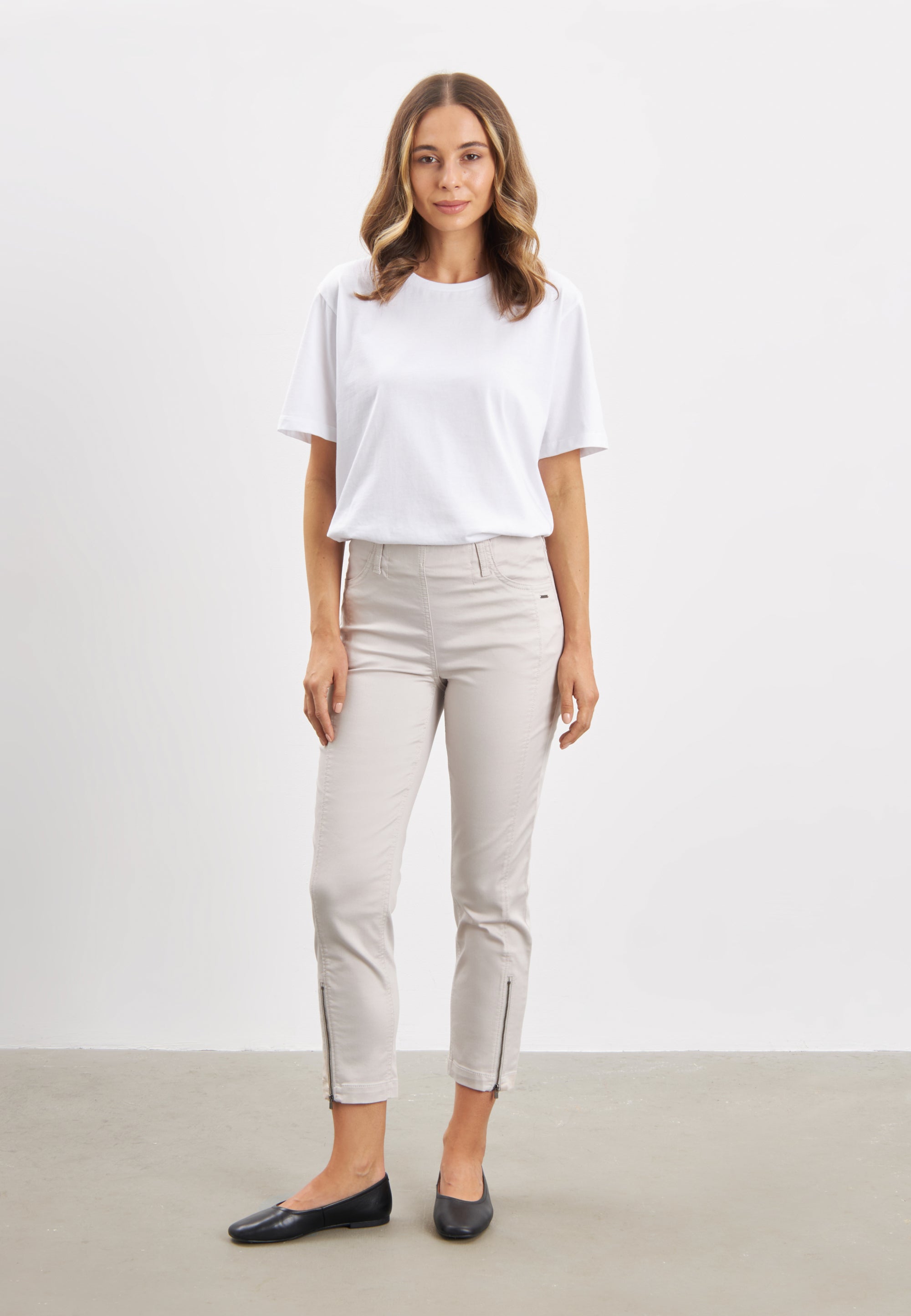 LAURIE Piper Regular Crop Trousers REGULAR Grau sand