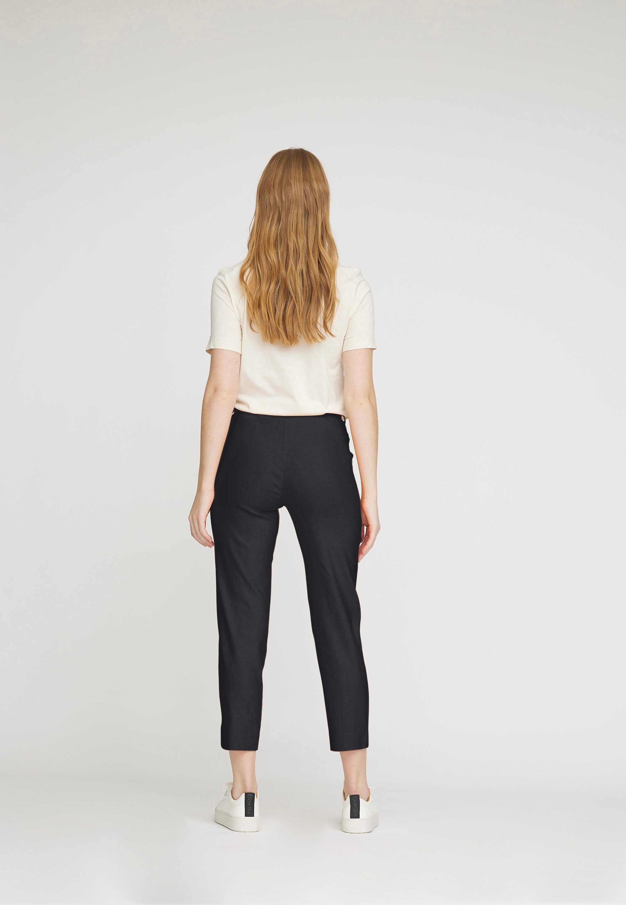 LAURIE Taylor Regular Crop Trousers REGULAR Schwarz