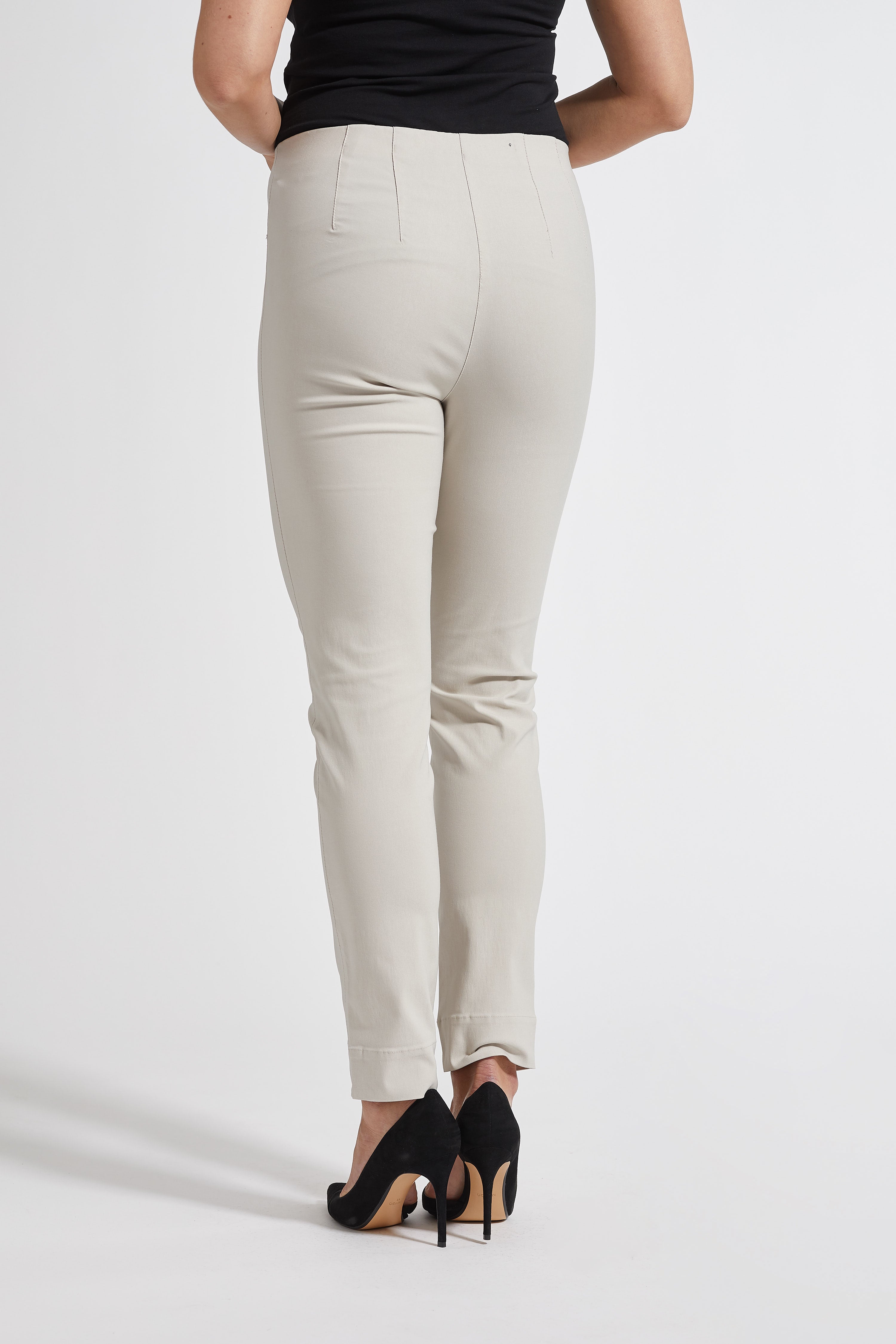 LAURIE  Vicky Slim - Short Length Trousers SLIM Grau sand